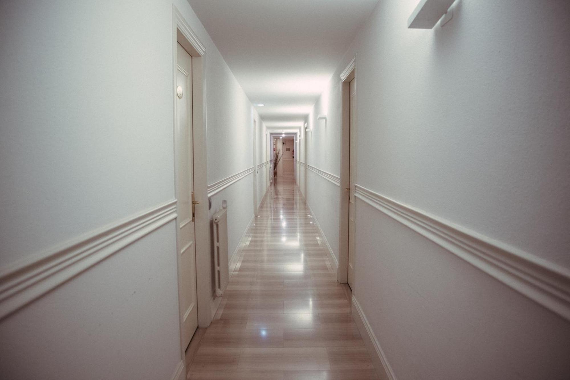 Hotel Robert La Pobla de Claramunt Екстер'єр фото