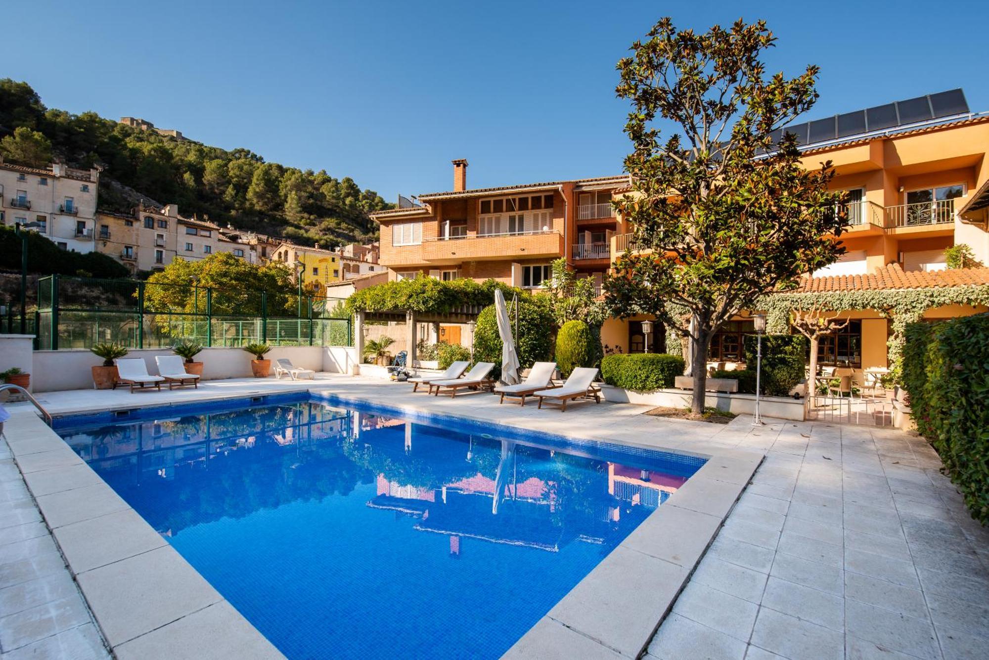 Hotel Robert La Pobla de Claramunt Екстер'єр фото