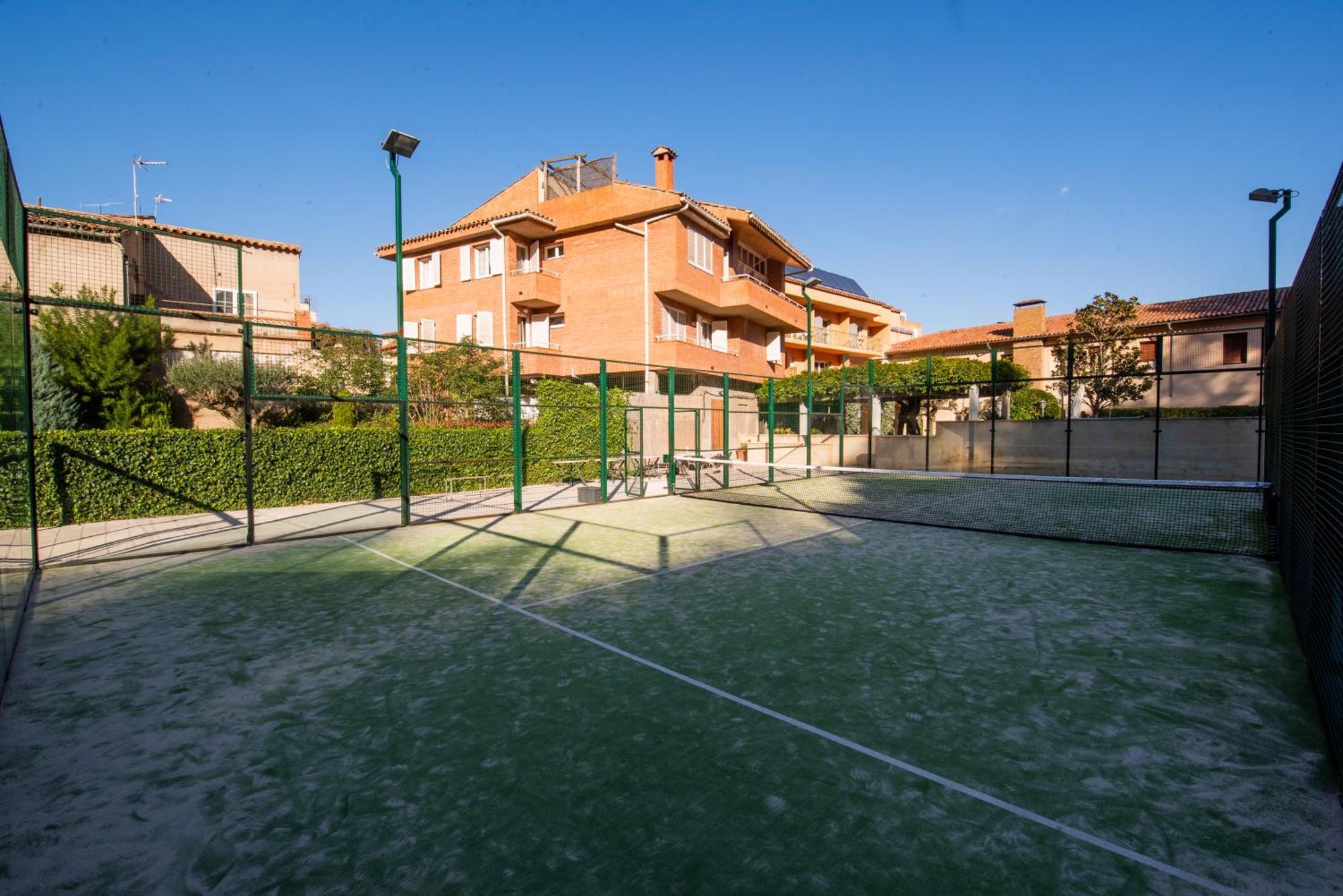 Hotel Robert La Pobla de Claramunt Екстер'єр фото