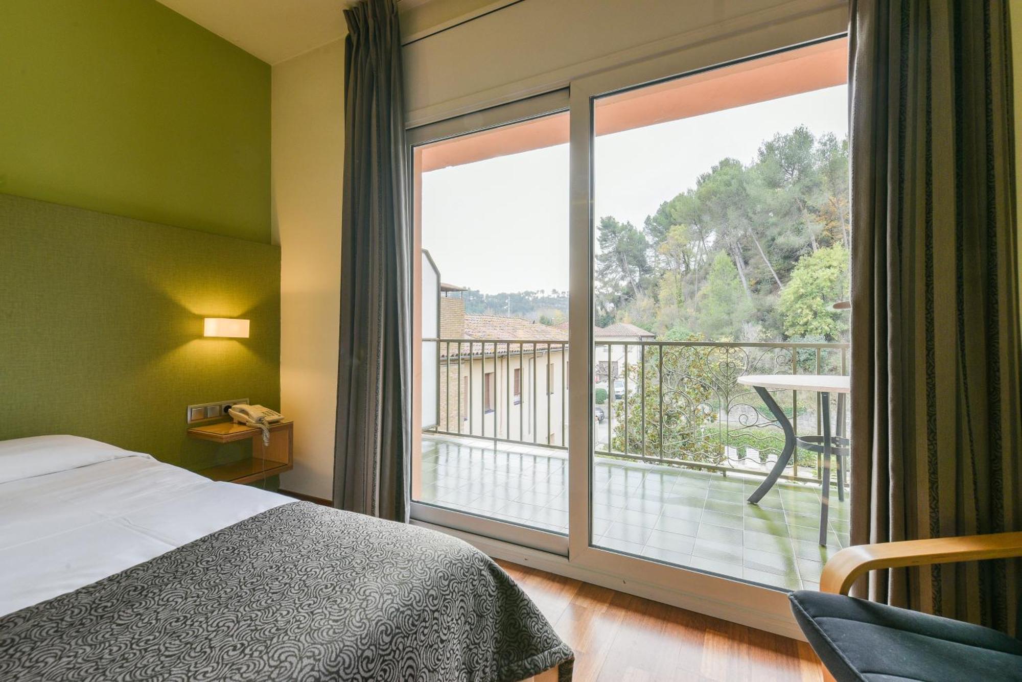 Hotel Robert La Pobla de Claramunt Екстер'єр фото